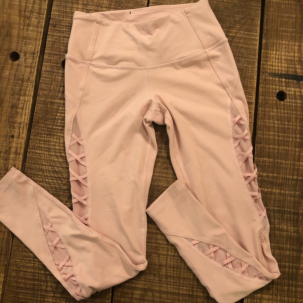 Victoria’s Secret Sport leggings - so cute